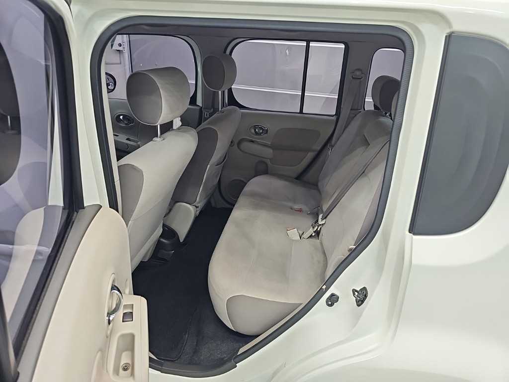 Nissan Cube — photo 12
