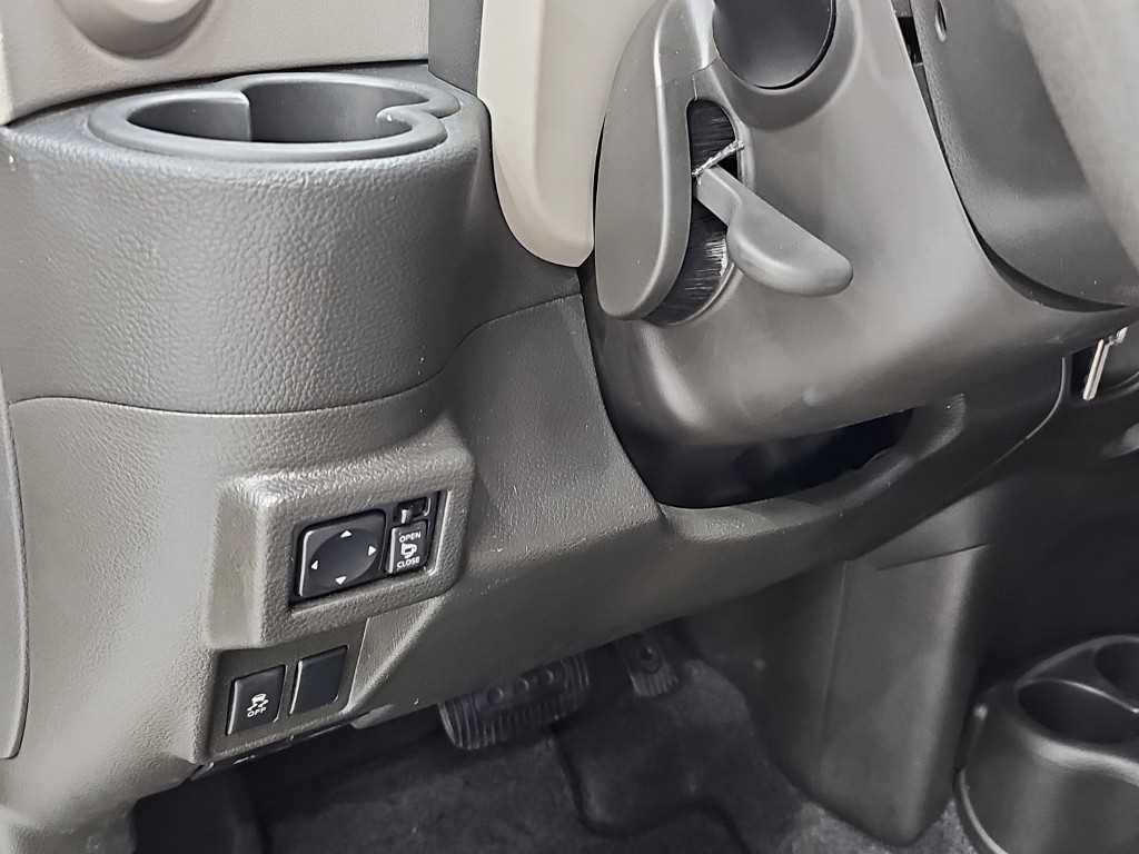 Nissan Cube — photo 15