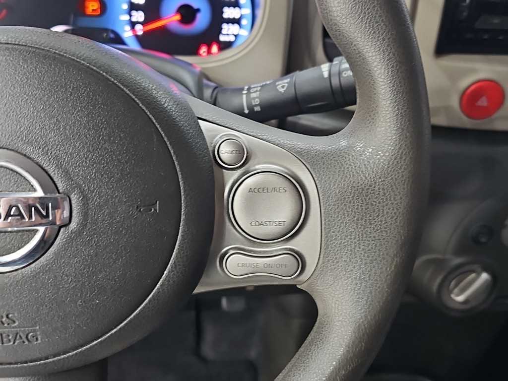 Nissan Cube — photo 16
