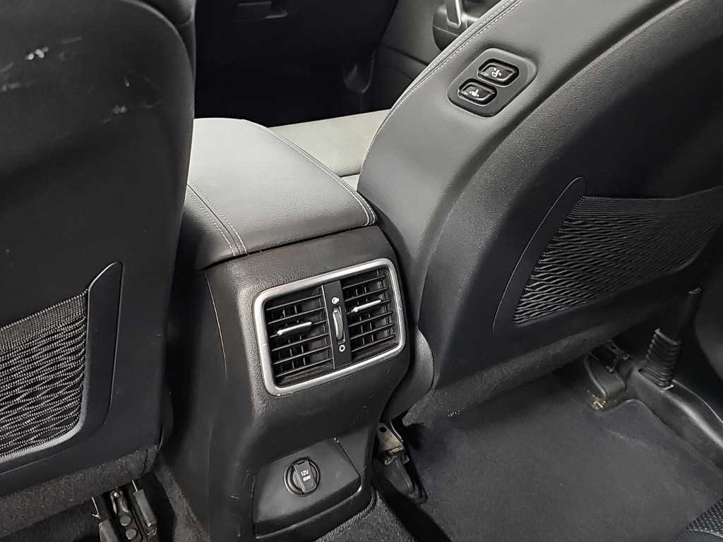 Kia Sportage — photo 13