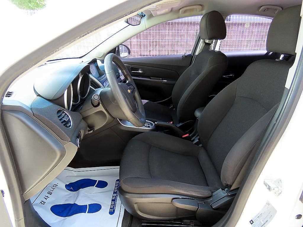 CHEVROLET Cruze — photo 05