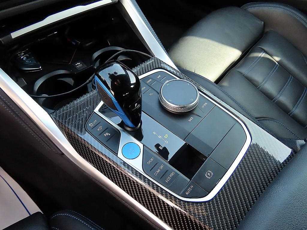 BMW i4 — photo 10