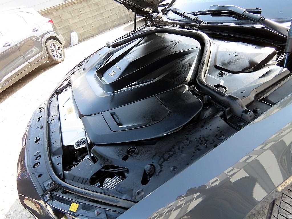 BMW i4 — photo 19