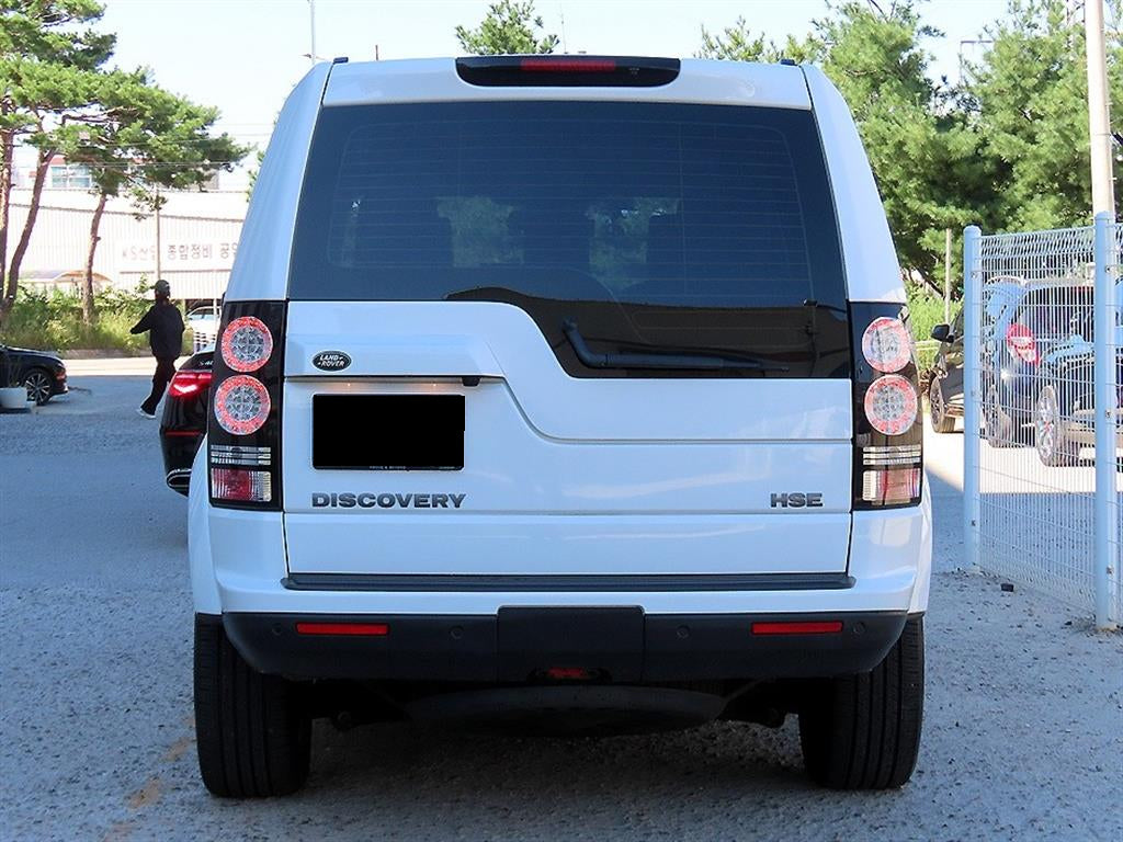 Land Rover Discovery — photo 04