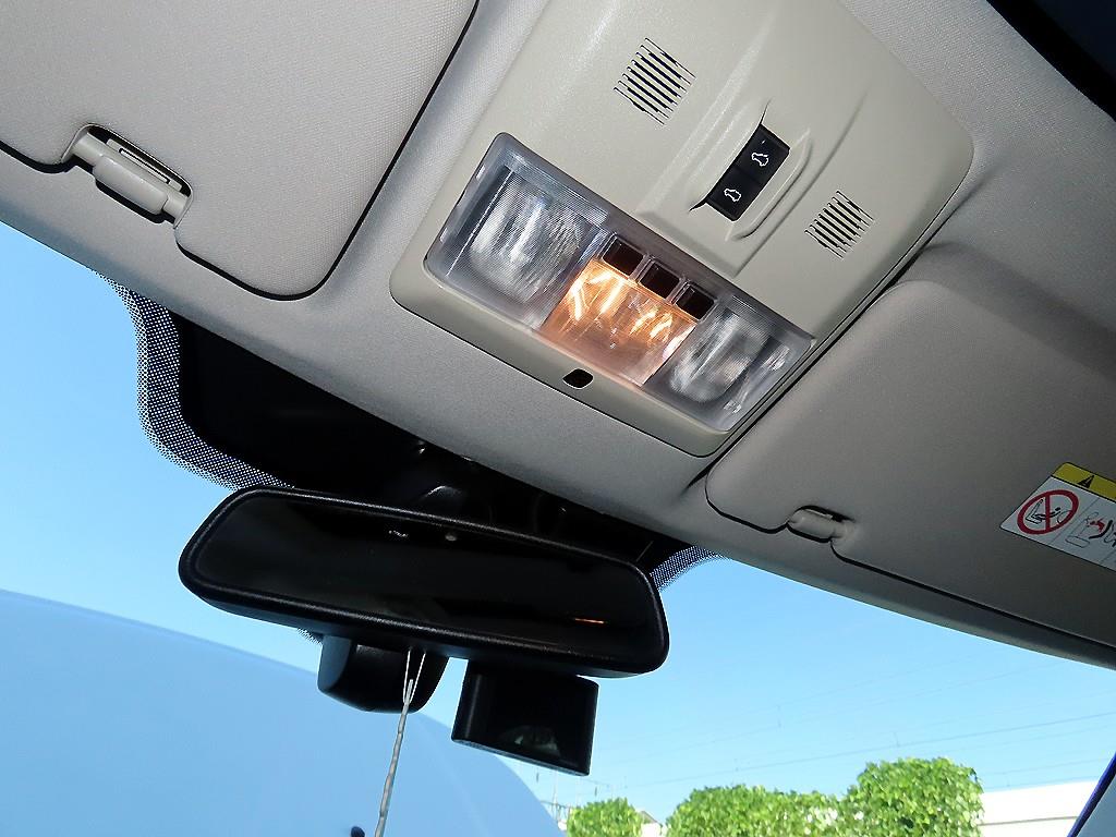 Land Rover Discovery — photo 15