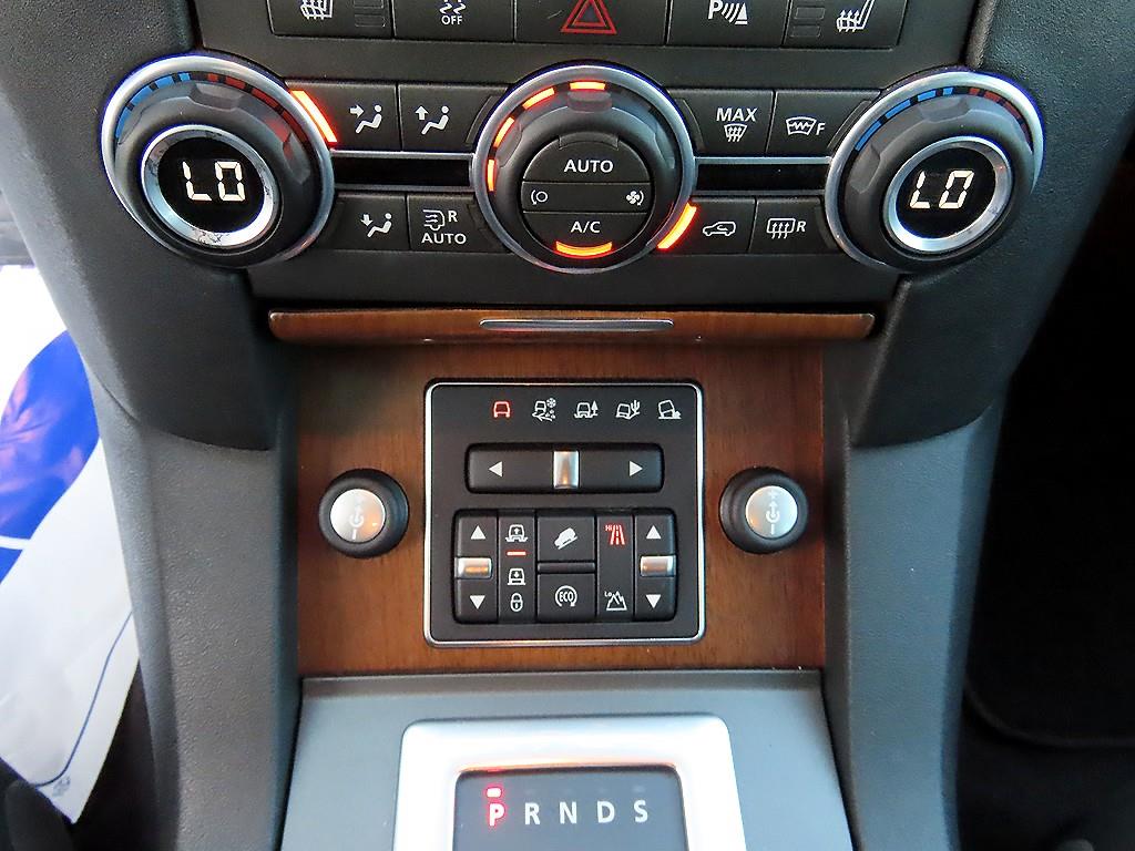 Land Rover Discovery — photo 16