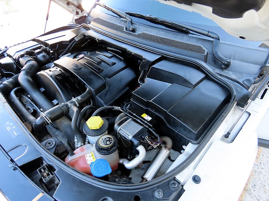 Land Rover Discovery — photo 19