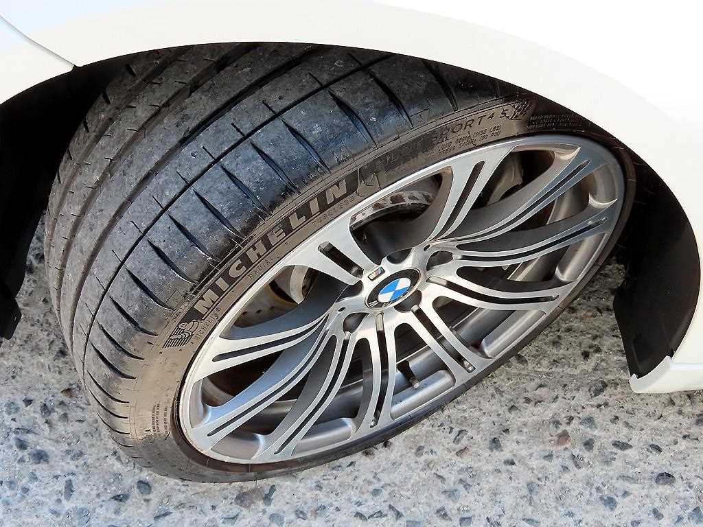 BMW M3 — photo 20