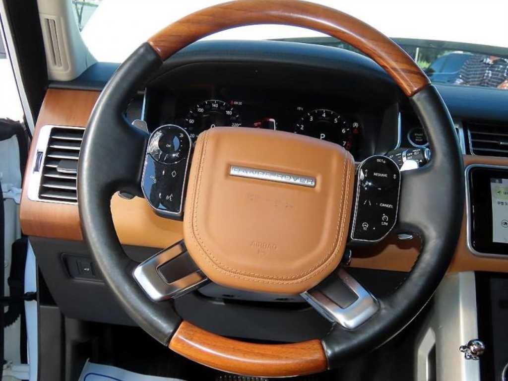 Land Rover Range Rover — photo 09
