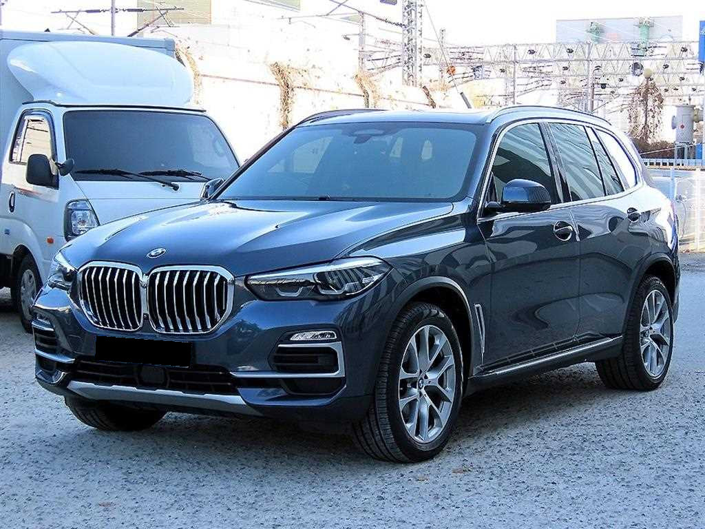 BMW X5 — photo 02