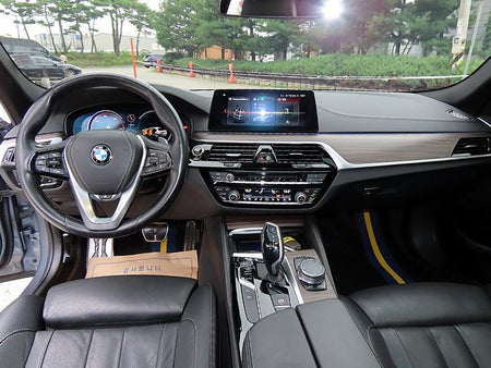 BMW 5-Series — photo 07