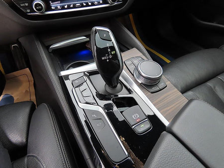 BMW 5-Series — photo 11