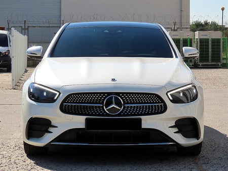 Mercedes-Benz E-Class — photo 01
