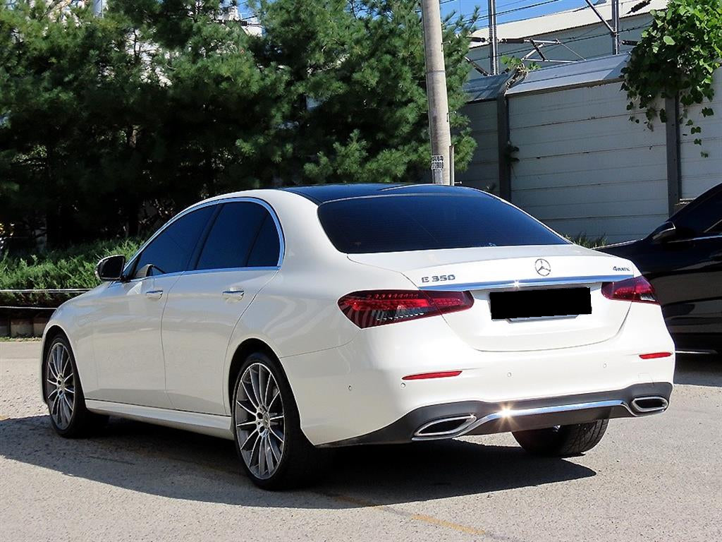 Mercedes-Benz E-Class — photo 03