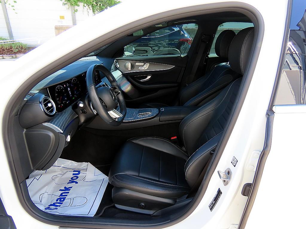 Mercedes-Benz E-Class — photo 05