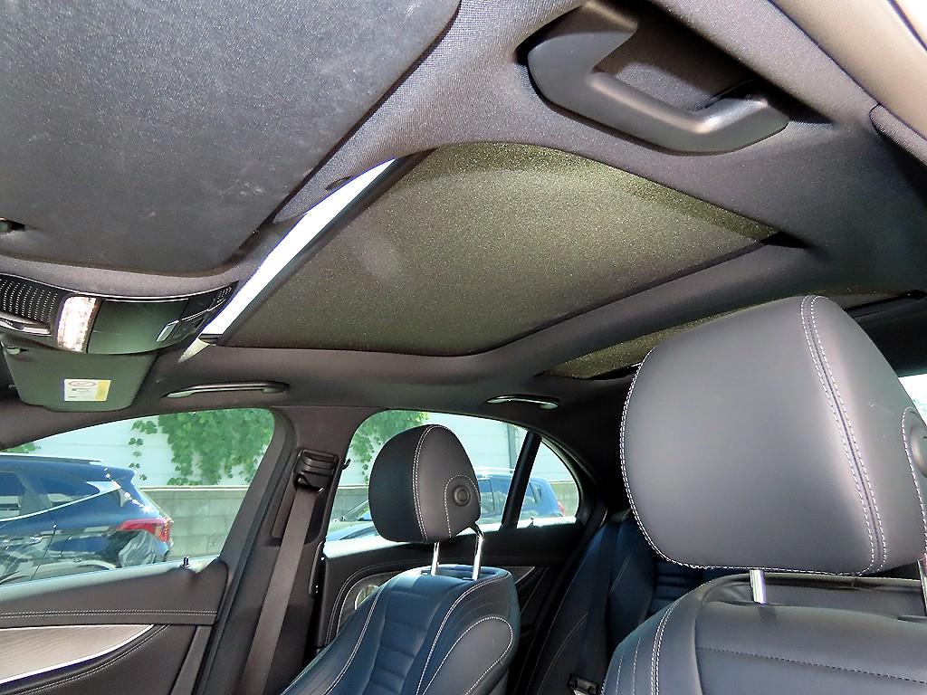 Mercedes-Benz E-Class — photo 17
