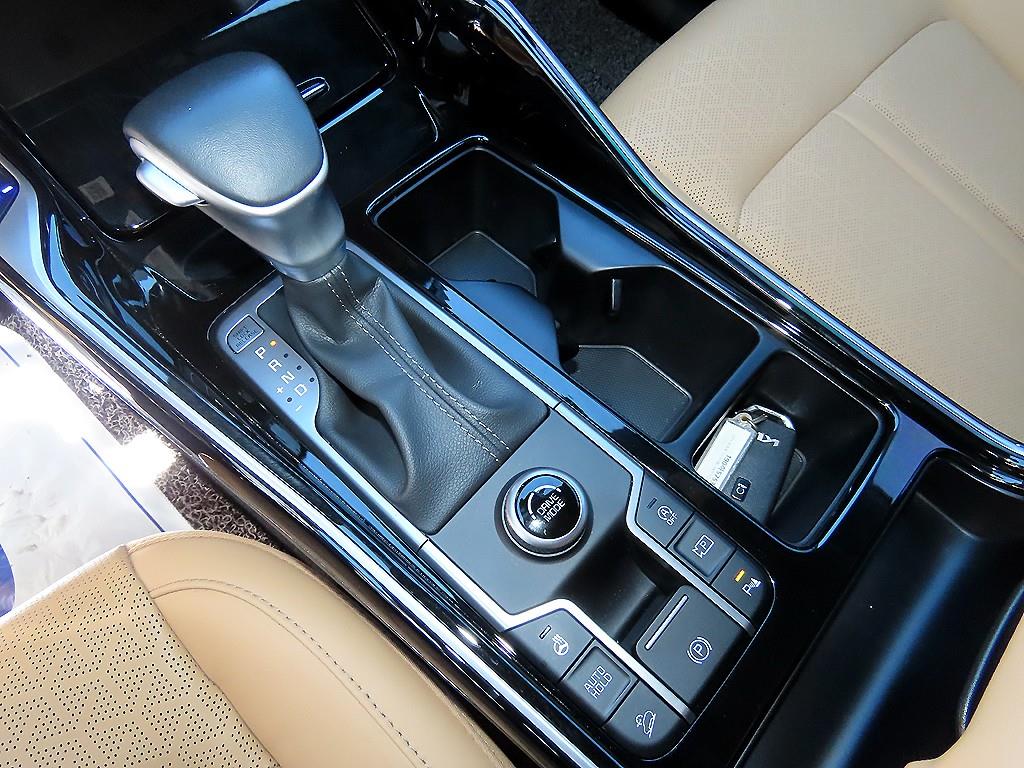 Kia Sorento — photo 10