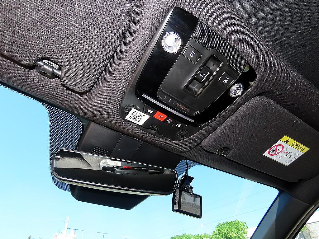 Kia Sorento — photo 14