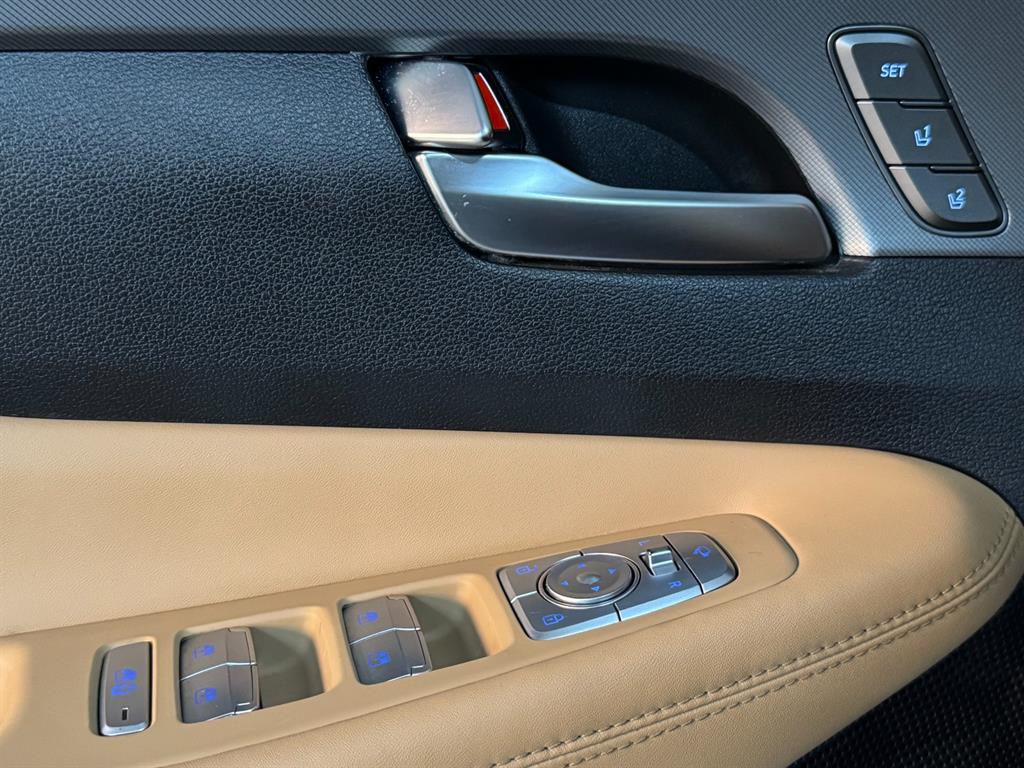 Hyundai Santafe — photo 16