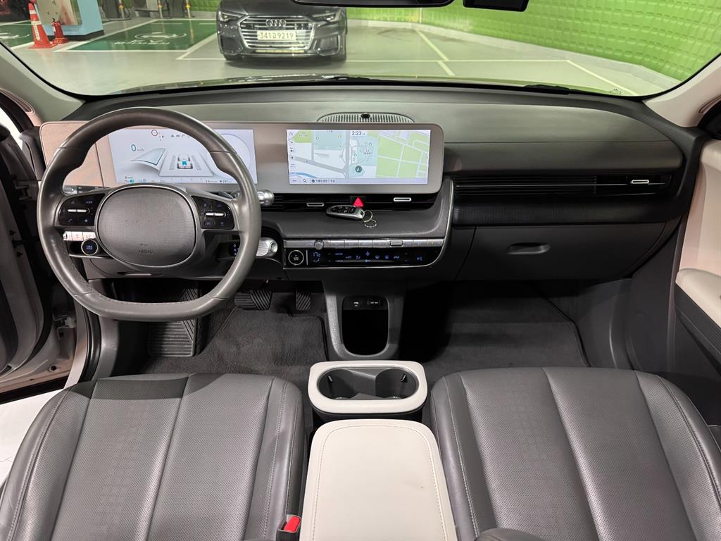 Hyundai Ioniq5 — photo 08