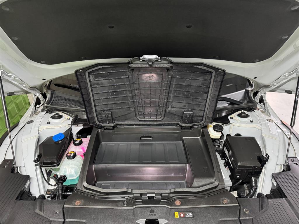 Hyundai Ioniq5 — photo 19