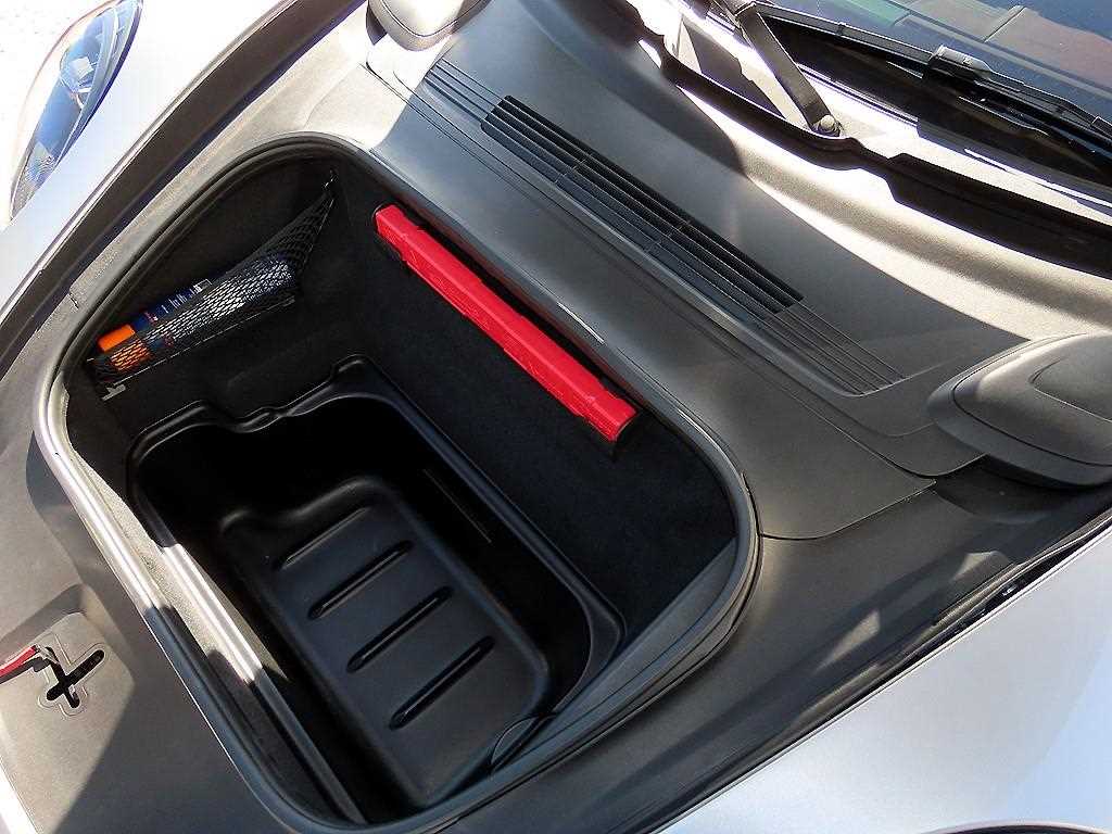 Porsche 911 — photo 17