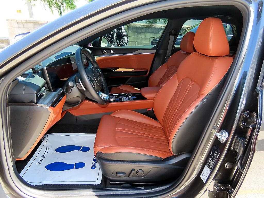 Kia K5 — photo 05