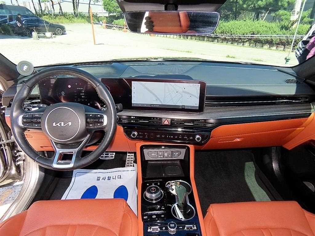 Kia K5 — photo 07
