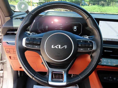 Kia K5 — photo 08