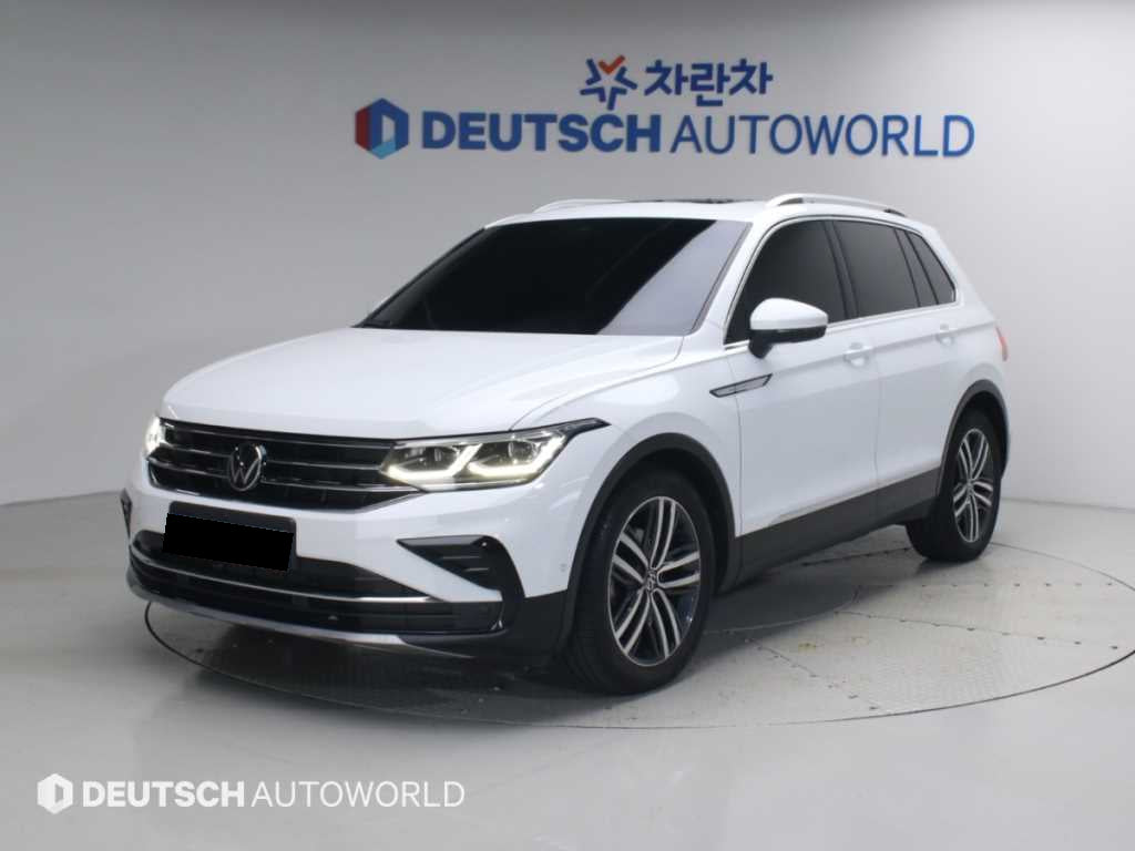 Volkswagen Tiguan — photo 01