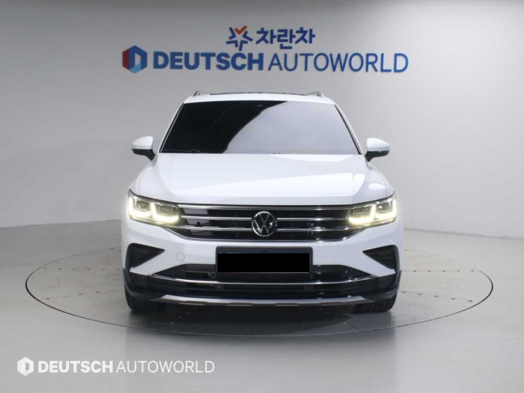 Volkswagen Tiguan — photo 03