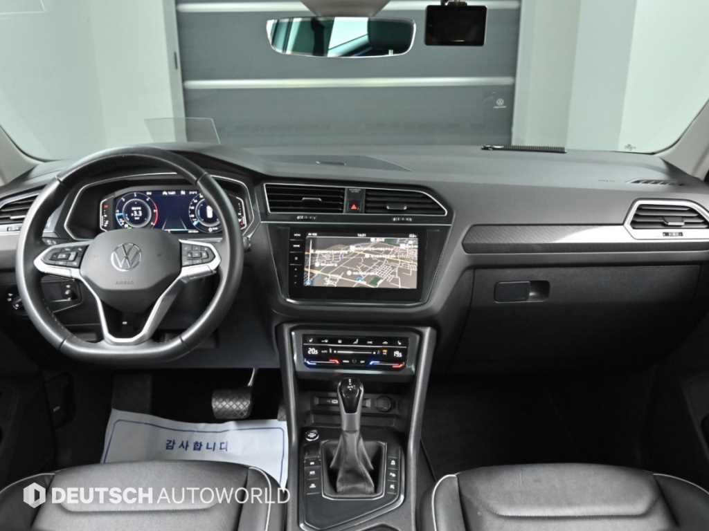 Volkswagen Tiguan — photo 07