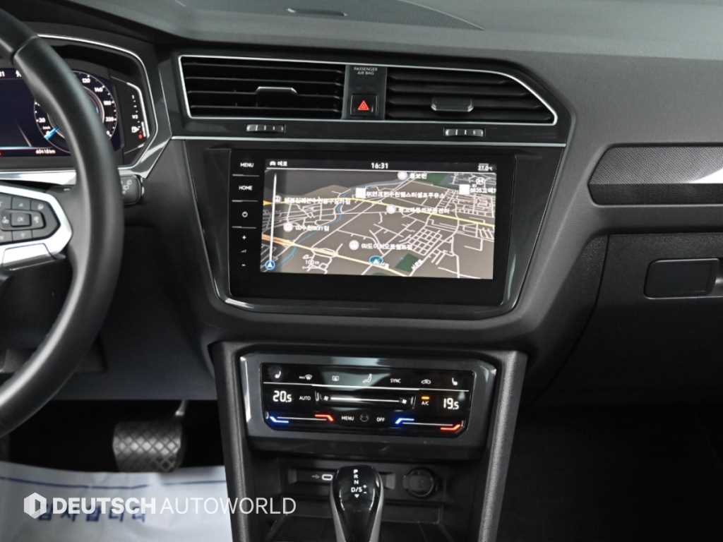 Volkswagen Tiguan — photo 14