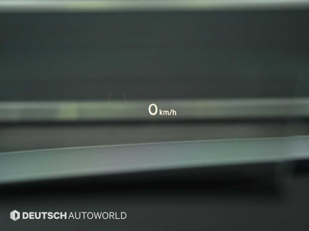 Volkswagen Tiguan — photo 17