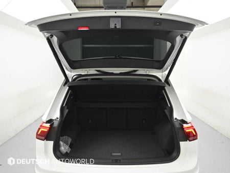 Volkswagen Tiguan — photo 19