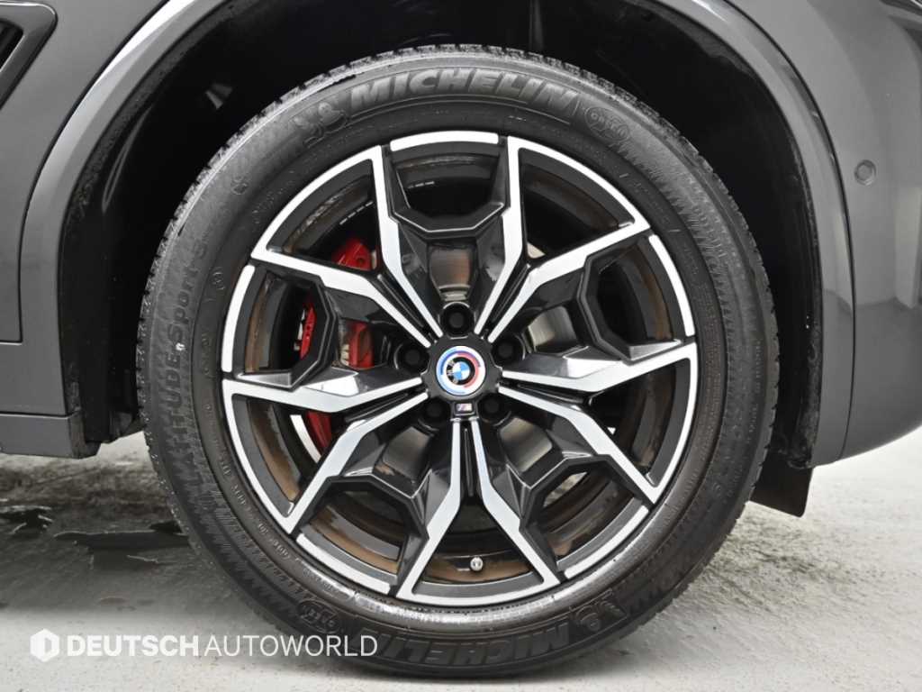 BMW X4 — photo 05