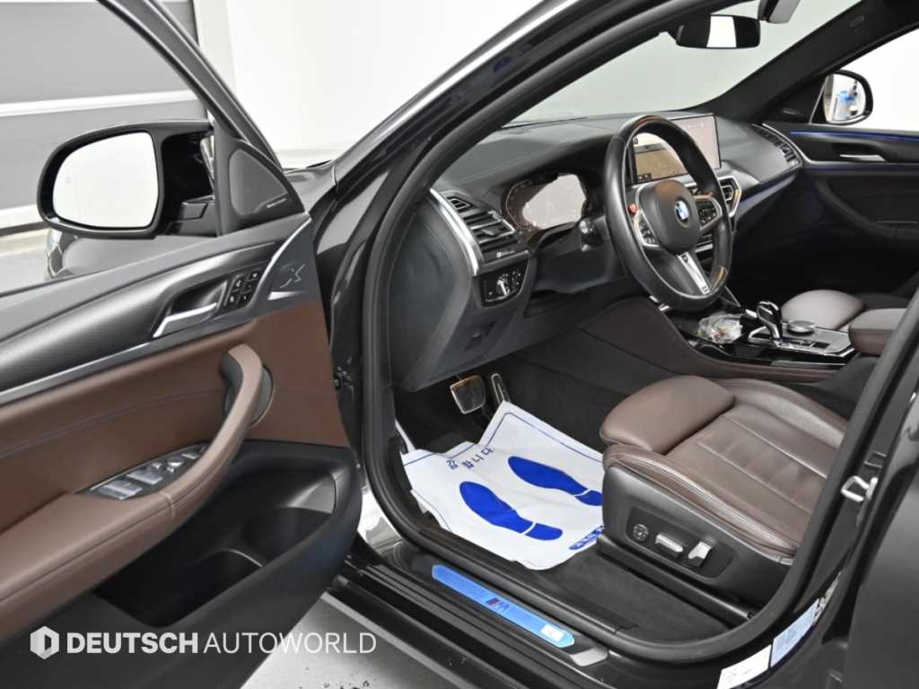 BMW X4 — photo 11