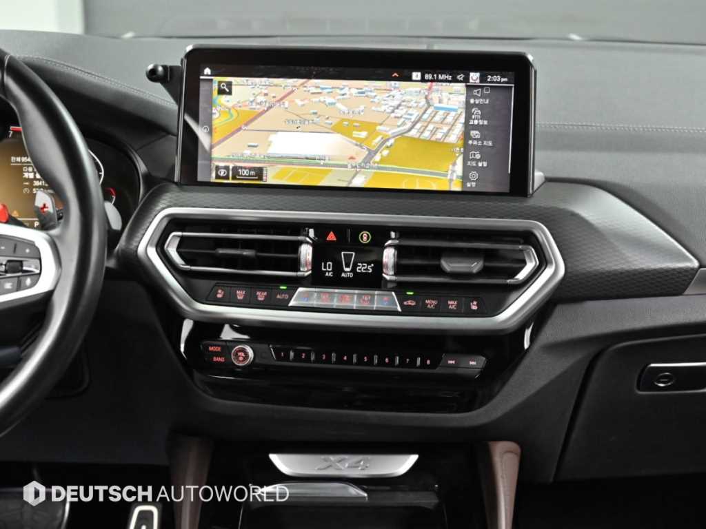 BMW X4 — photo 14