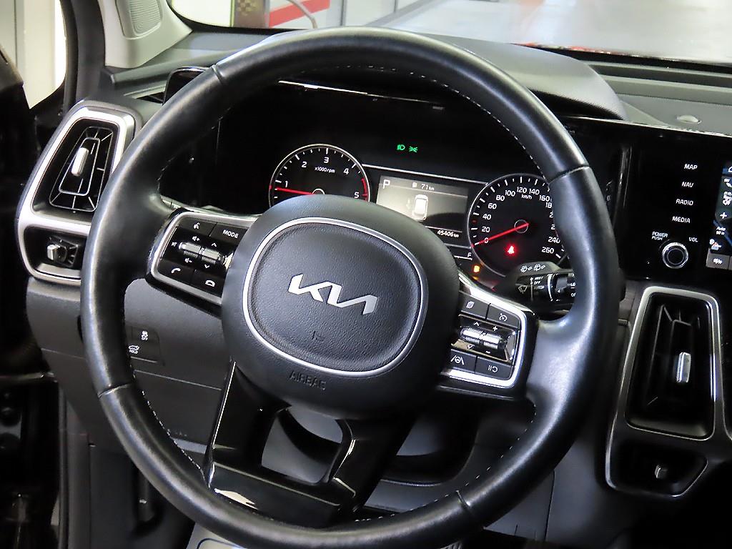 Kia Sorento — photo 08