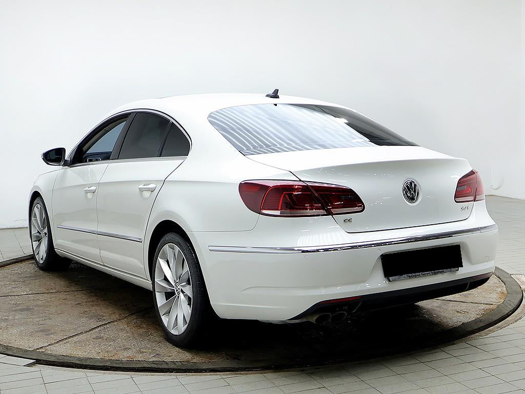 Volkswagen CC — photo 04