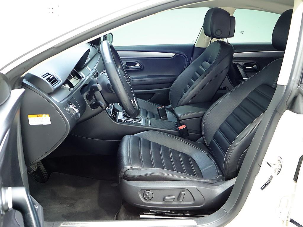 Volkswagen CC — photo 11