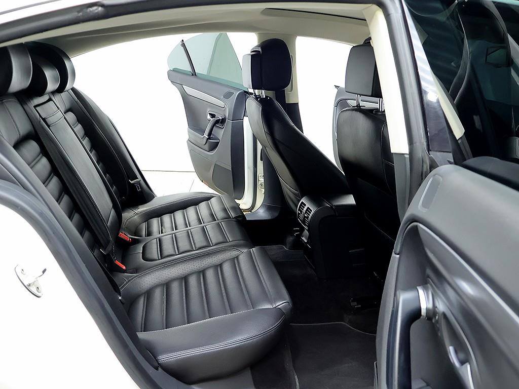 Volkswagen CC — photo 12