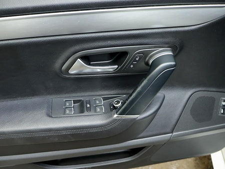 Volkswagen CC — photo 13