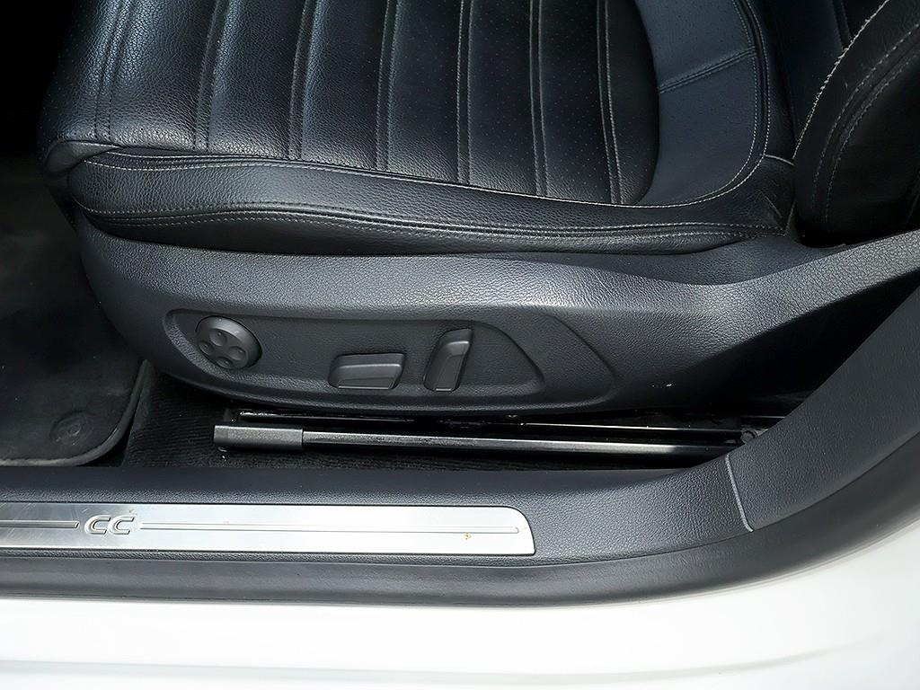 Volkswagen CC — photo 14