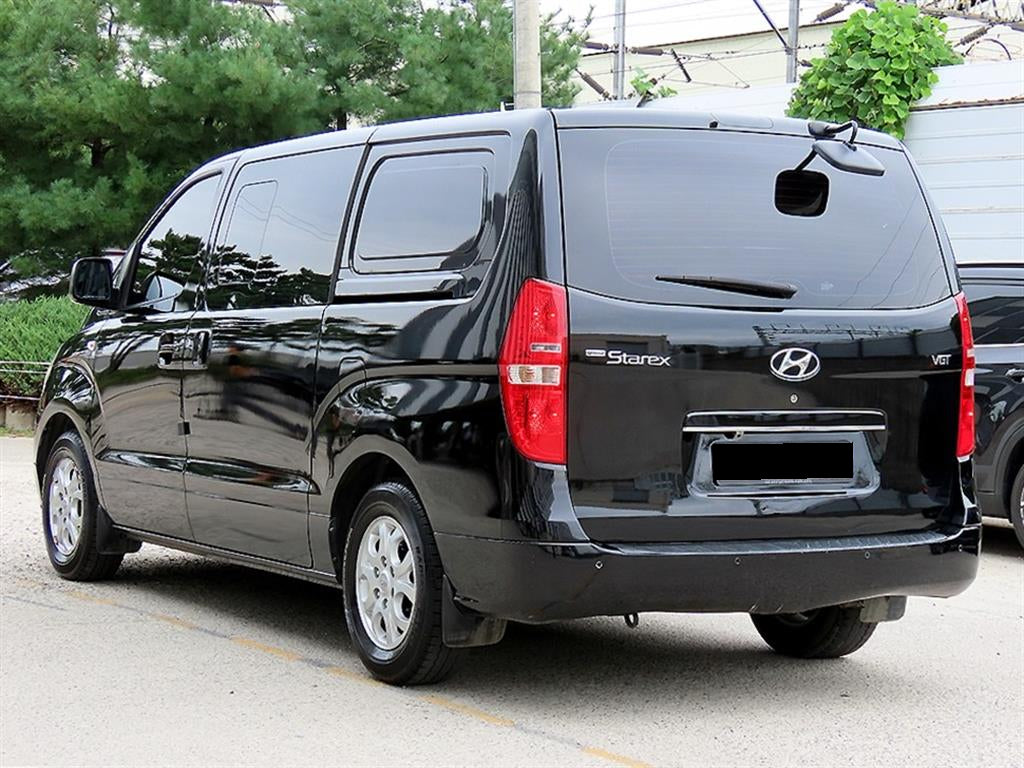 Hyundai Starex — photo 03