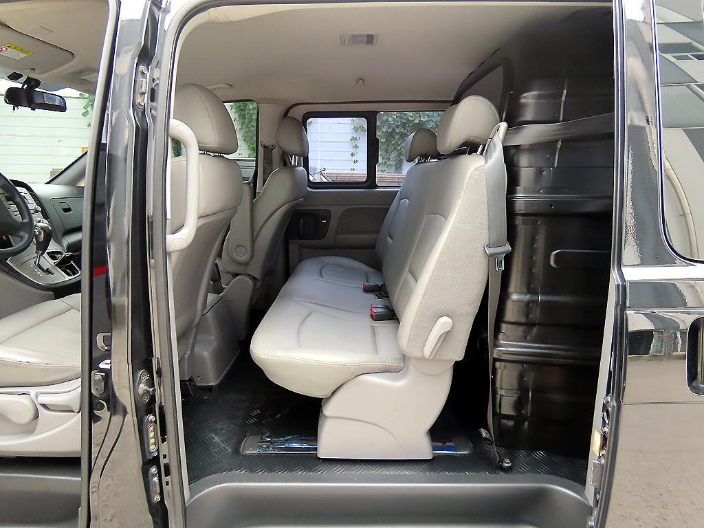 Hyundai Starex — photo 06