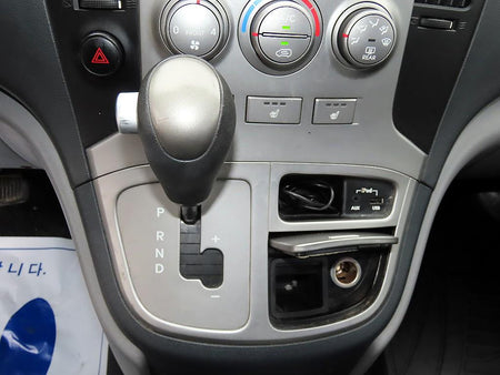 Hyundai Starex — photo 10