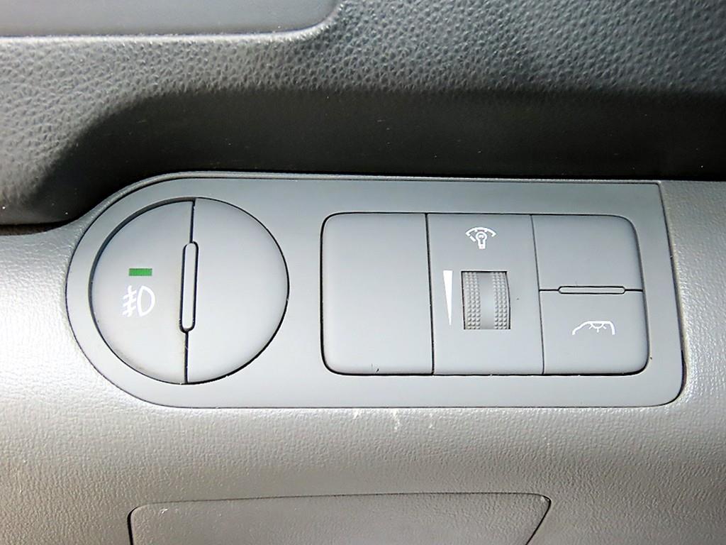 Hyundai Starex — photo 12