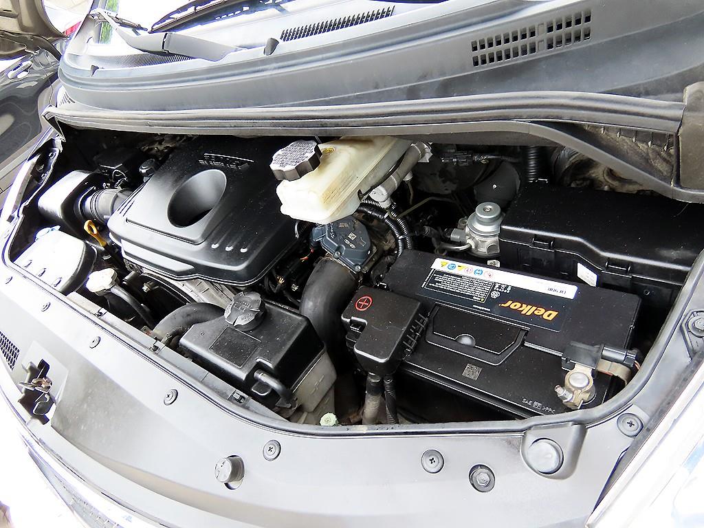 Hyundai Starex — photo 18