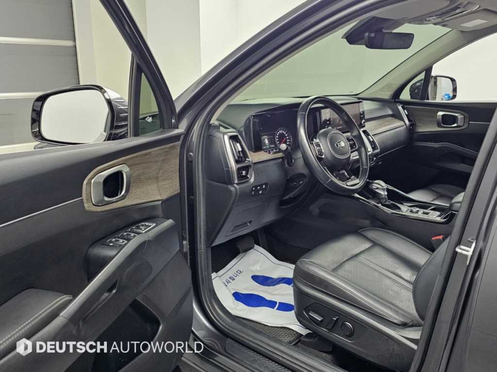 Kia Sorento — photo 11